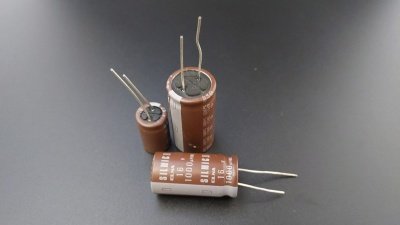 Condensatori Audio ELNA SILMIC II – 22uF 25V, 10 Pezzi, Aluminium Elettrolitico, 85°C